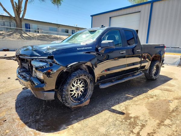 2025 CHEVROLET SILVERADO
