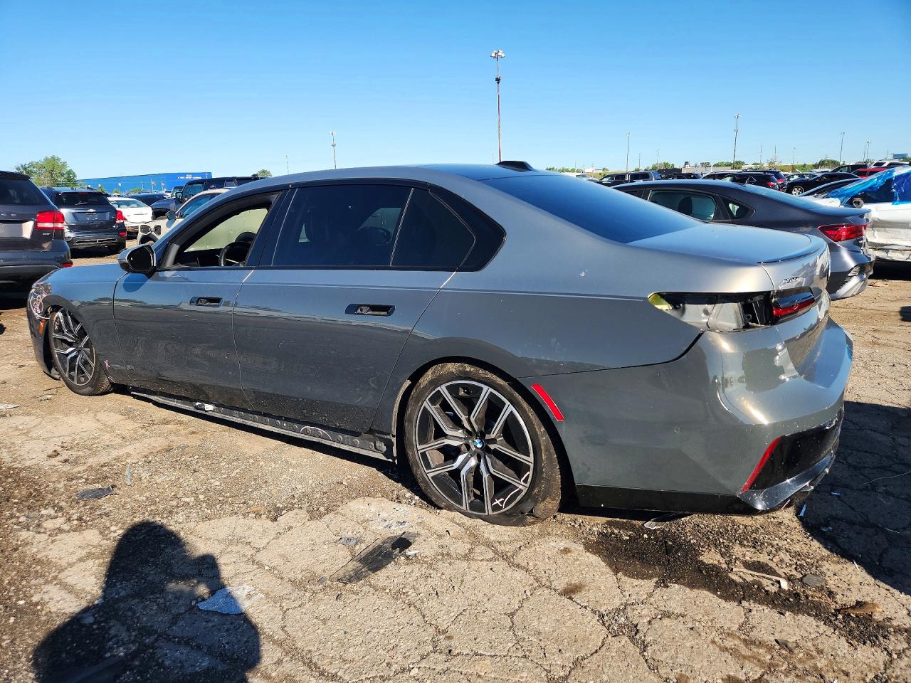 2023 BMW 760 xDrive