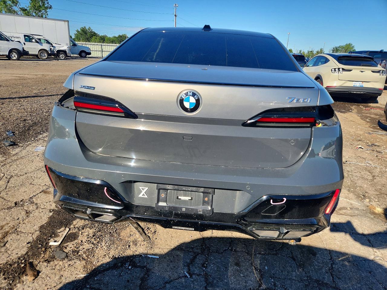 2023 BMW 760 xDrive