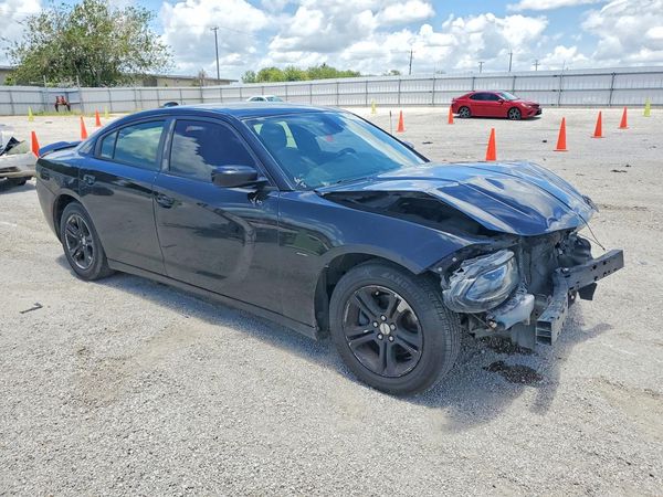 2016 DODGE CHARGER SE