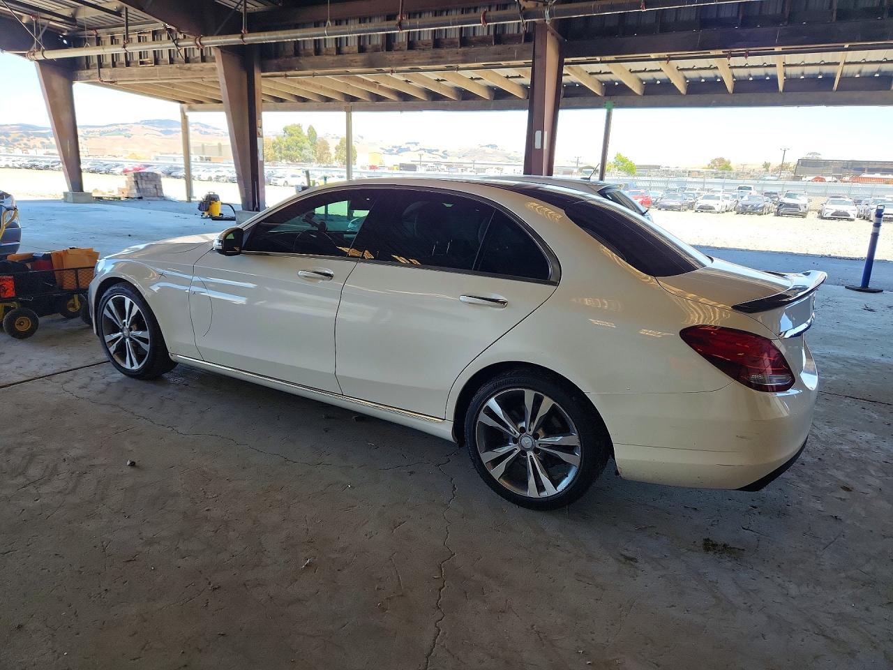 2016 MERCEDES-BENZ C C300
