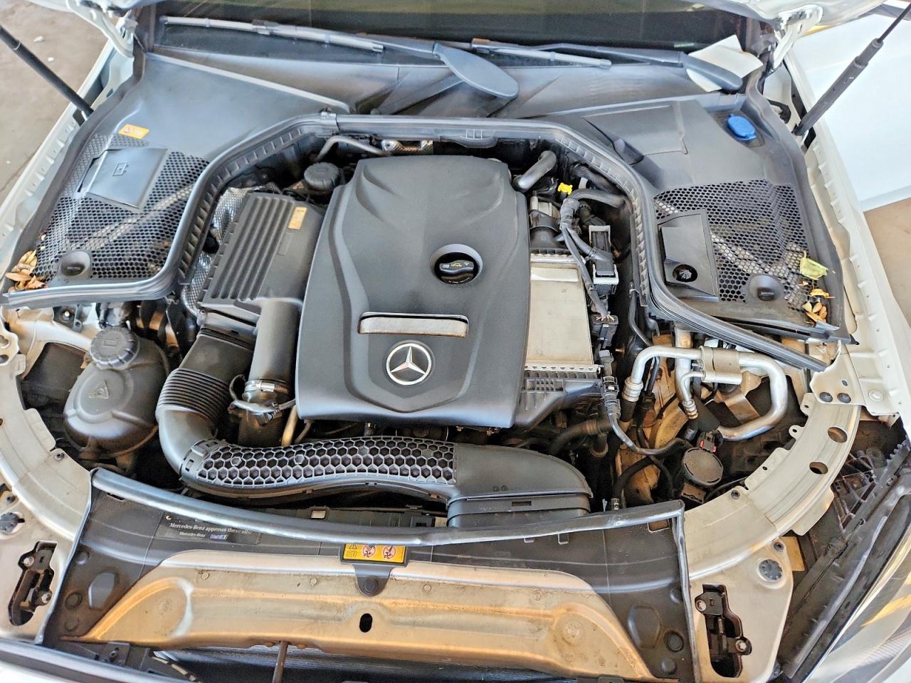 2016 MERCEDES-BENZ C C300