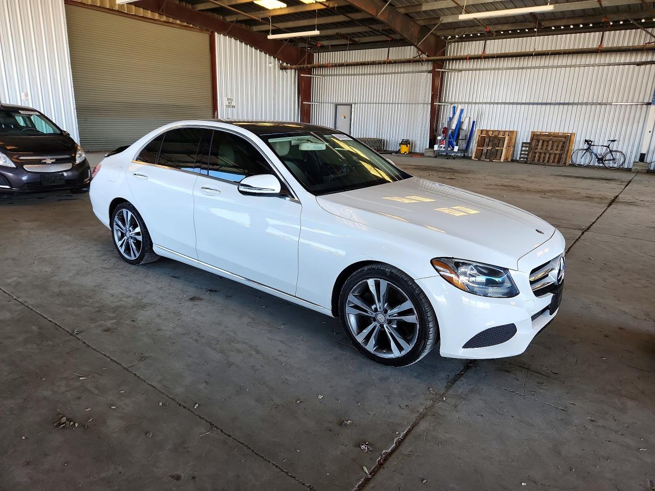 2016 MERCEDES-BENZ C C300