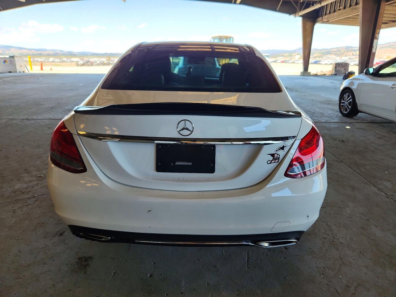 2016 MERCEDES-BENZ C C300