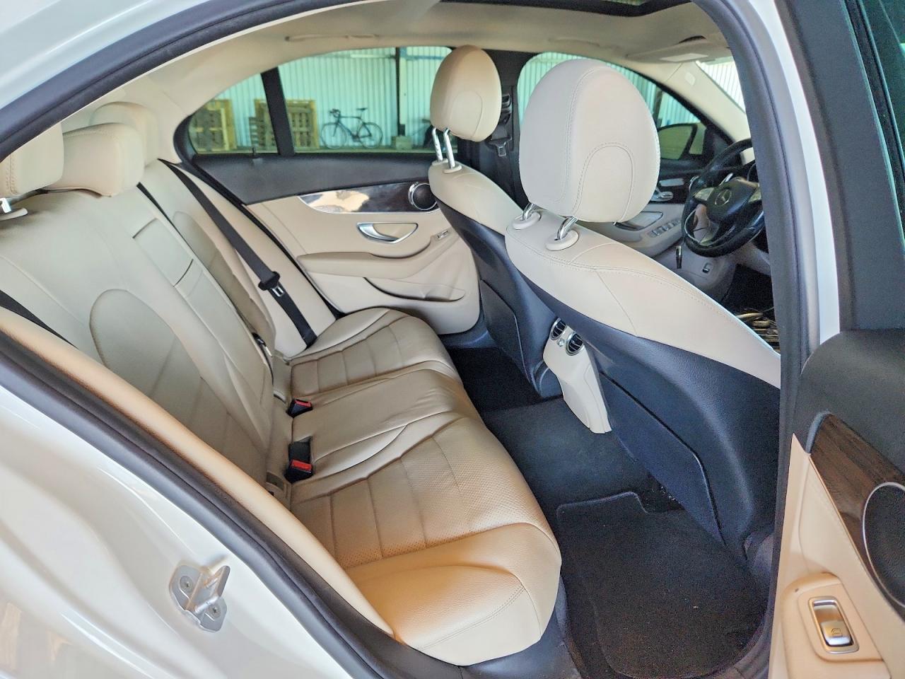 2016 MERCEDES-BENZ C C300