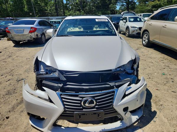 2016 LEXUS IS 300