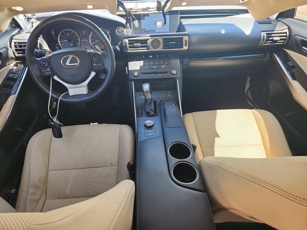 2016 LEXUS IS 300