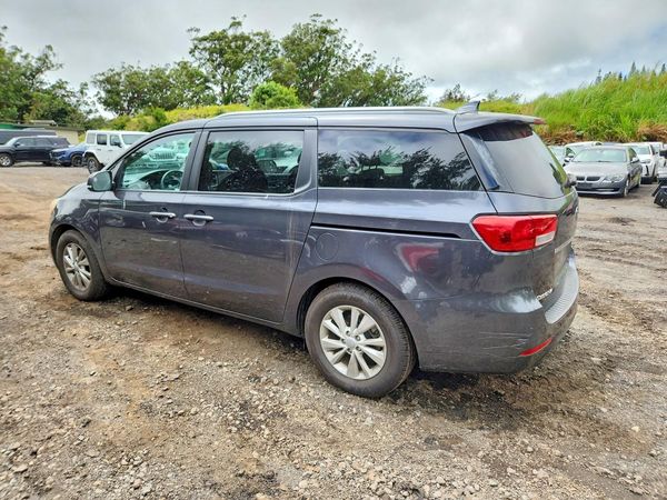 2016 KIA SEDONA LX - Middle-low