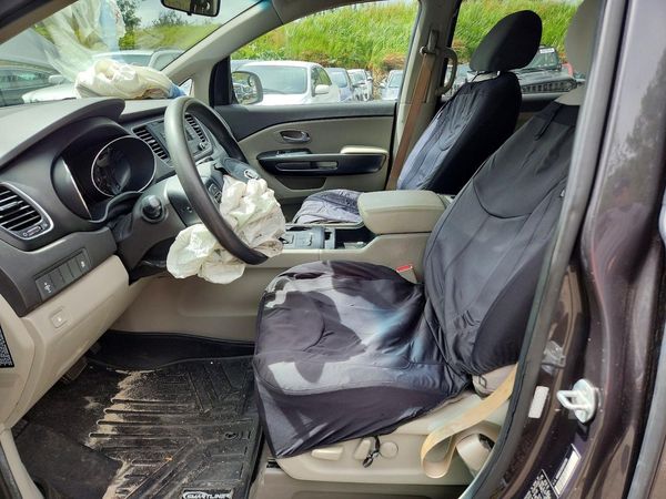 2016 KIA SEDONA LX - Middle-low