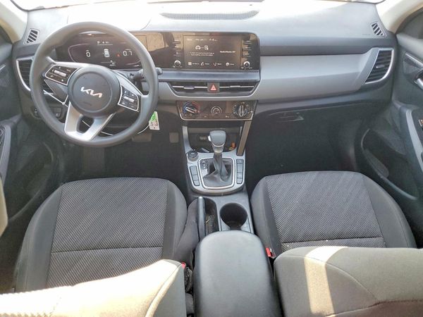 2024 KIA SELTOS LX
