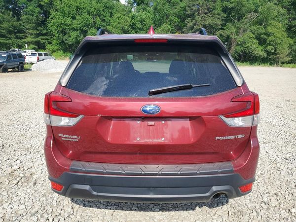 2022 SUBARU FORESTER Premium