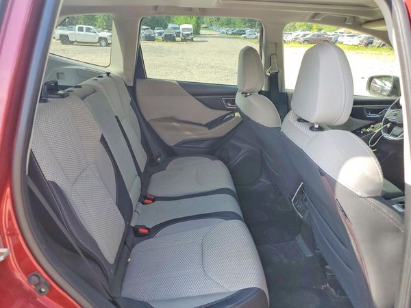 2022 SUBARU FORESTER Premium