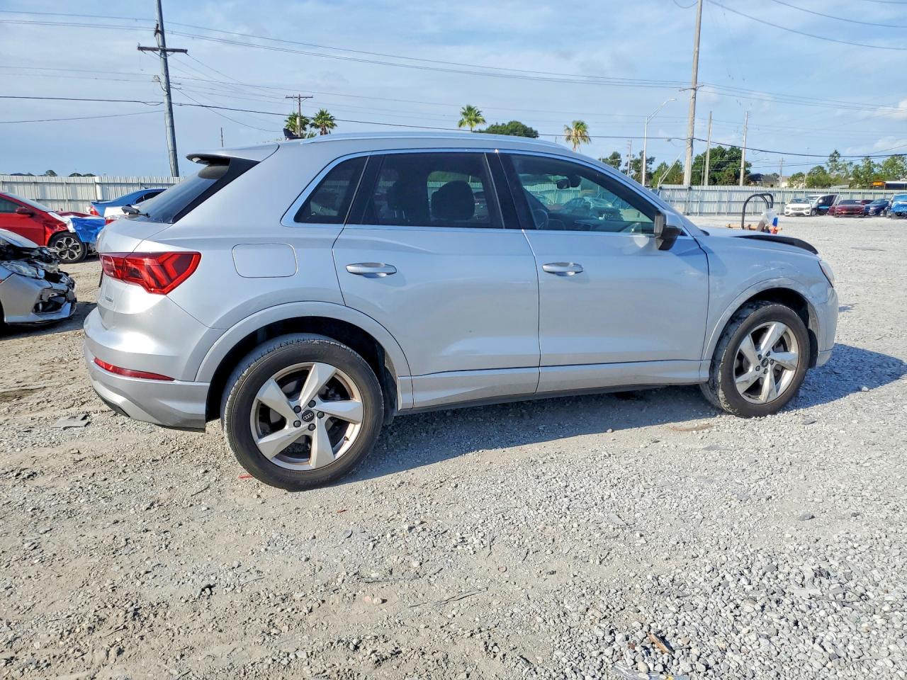 2021 AUDI Q3 quattro Premium