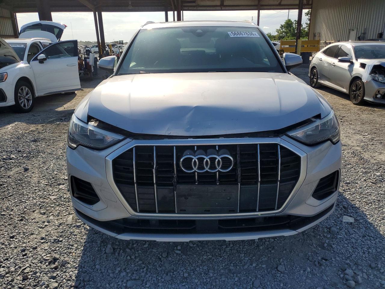 2021 AUDI Q3 quattro Premium