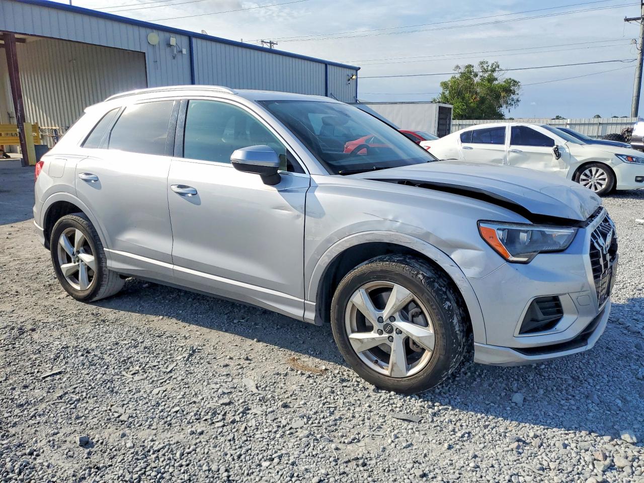 2021 AUDI Q3 quattro Premium