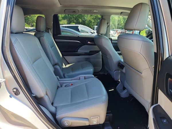 2019 TOYOTA HIGHLANDER Ltd/Ltd Platinum