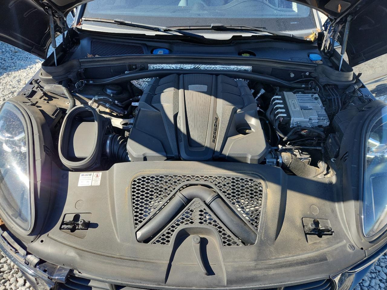 2020 PORSCHE MACAN
