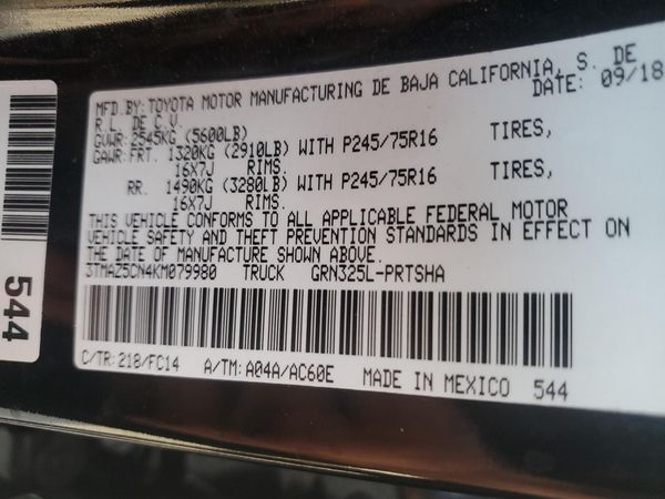2019 TOYOTA TACOMA SR5 — VINS
