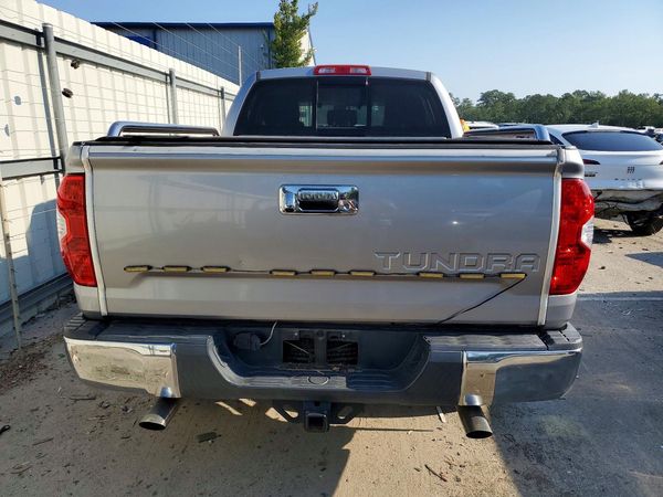 2018 TOYOTA TUNDRA SR/SR5