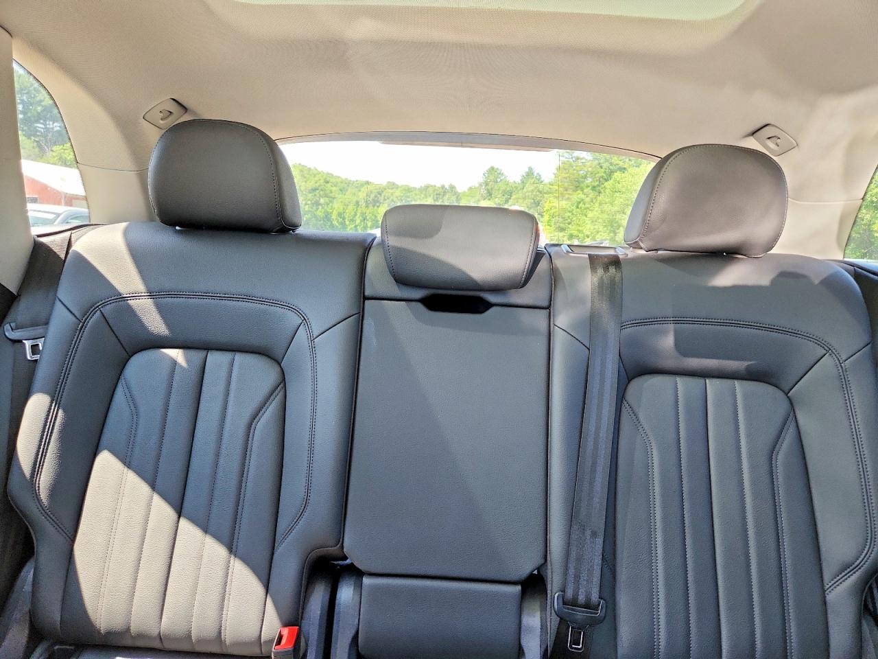 2020 AUDI Q5 quattro Premium Plus