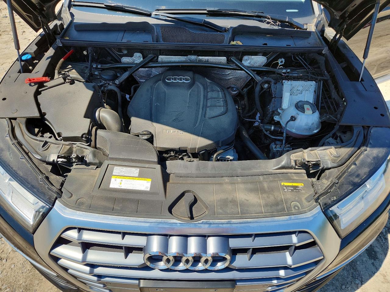 2020 AUDI Q5 quattro Premium Plus