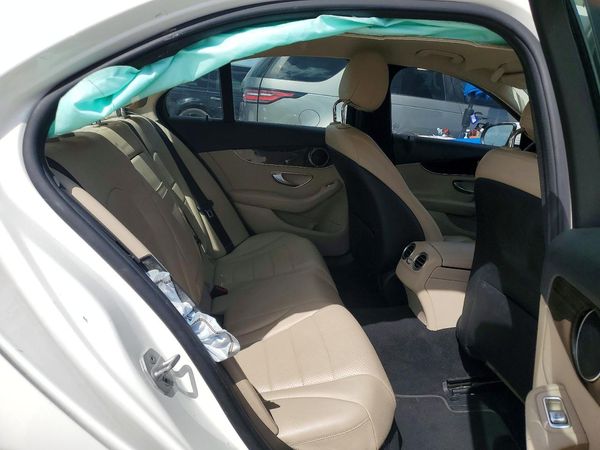 2016 MERCEDES-BENZ C C300