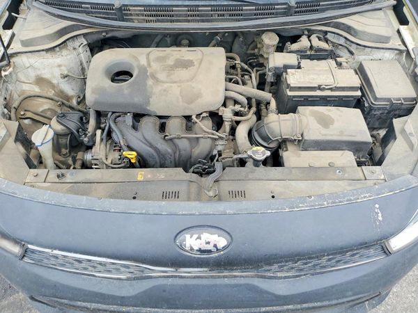 2018 KIA RIO 5-DOOR LX, S