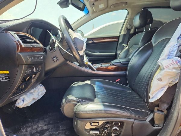 2018 GENESIS G90