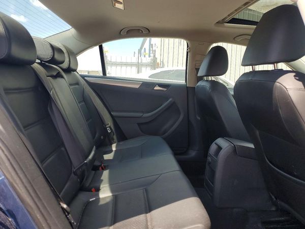 2017 VOLKSWAGEN JETTA SE