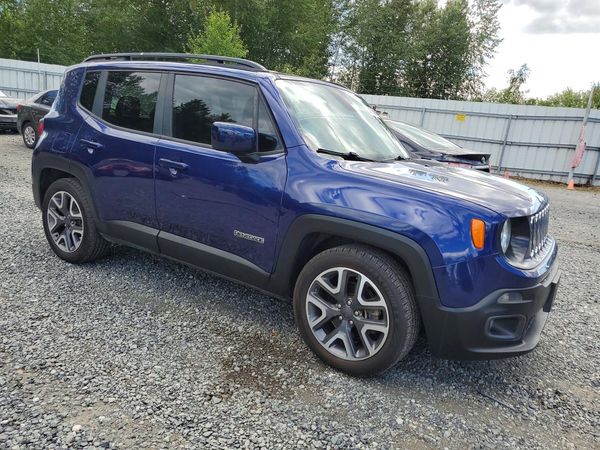 2018 JEEP RENEGADE LATITUDE 4X2 — Passenger 3/4