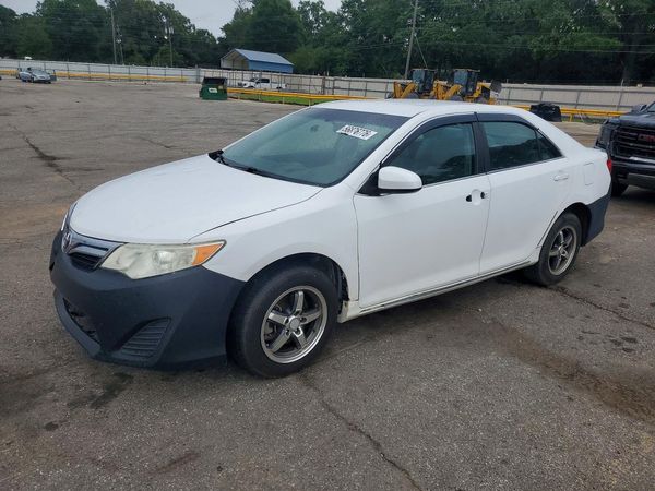 2012 TOYOTA CAMRY
