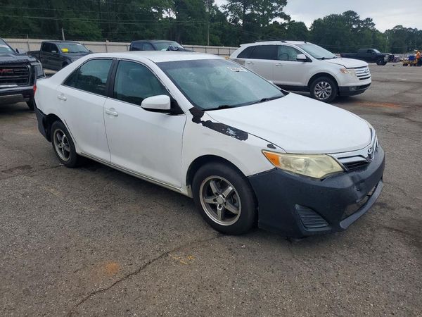 2012 TOYOTA CAMRY