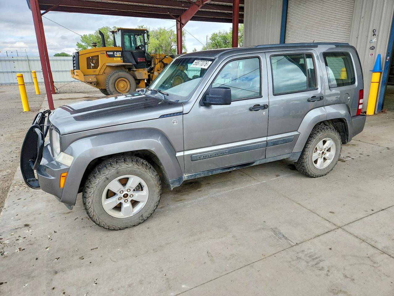 2012 JEEP LIBERTY Sport — Front 3/4