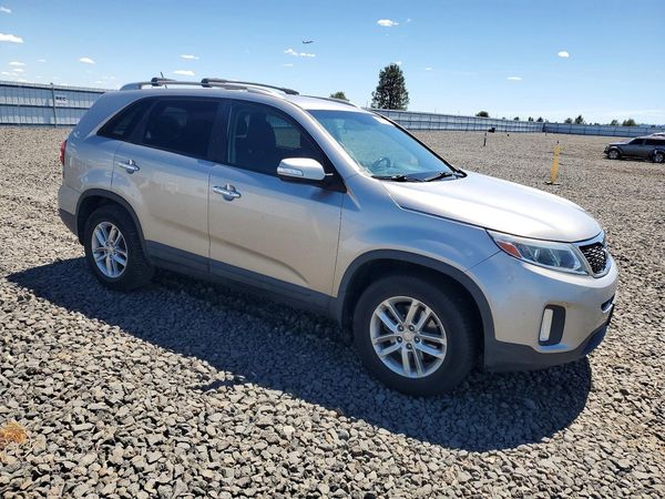 2014 KIA SORENTO Base/ LX