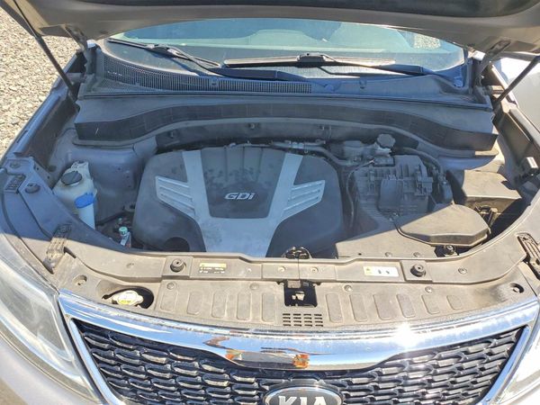 2014 KIA SORENTO Base/ LX