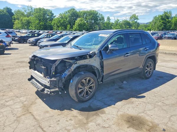 2024 TOYOTA RAV4 Limited