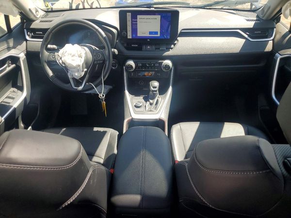 2024 TOYOTA RAV4 Limited
