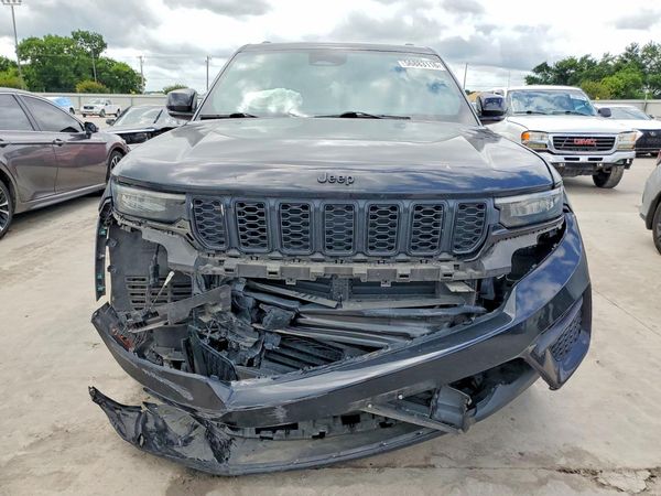 2023 JEEP GRAND CHEROKEE LAREDO 4X4