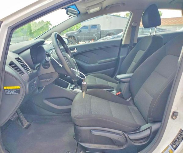 2018 KIA FORTE LX Base