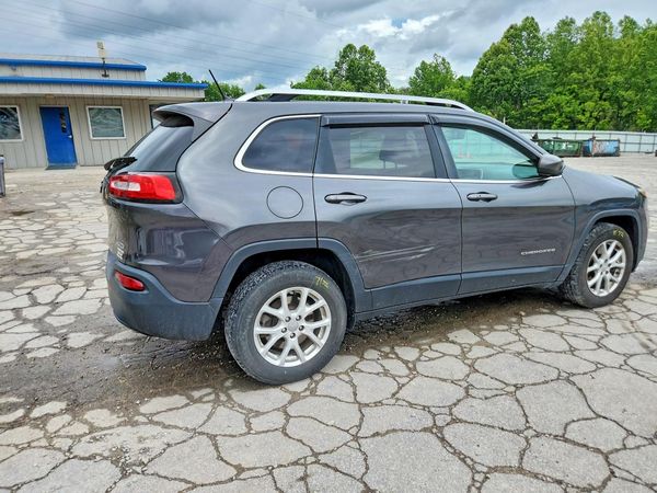 2015 JEEP CHEROKEE LATITUDE 4X4