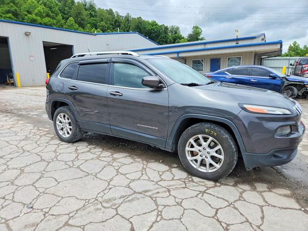 2015 JEEP CHEROKEE LATITUDE 4X4
