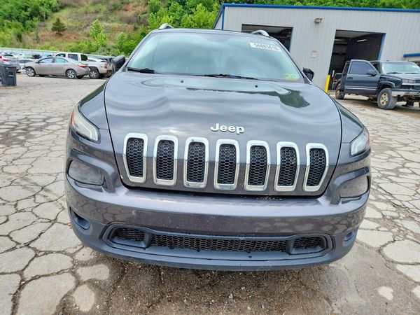2015 JEEP CHEROKEE LATITUDE 4X4