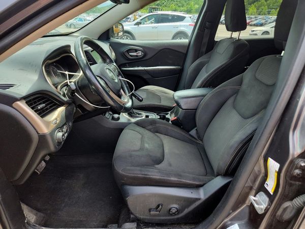 2015 JEEP CHEROKEE LATITUDE 4X4