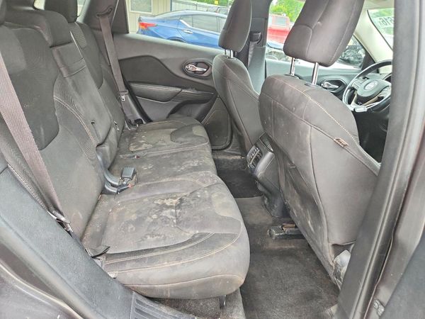 2015 JEEP CHEROKEE LATITUDE 4X4