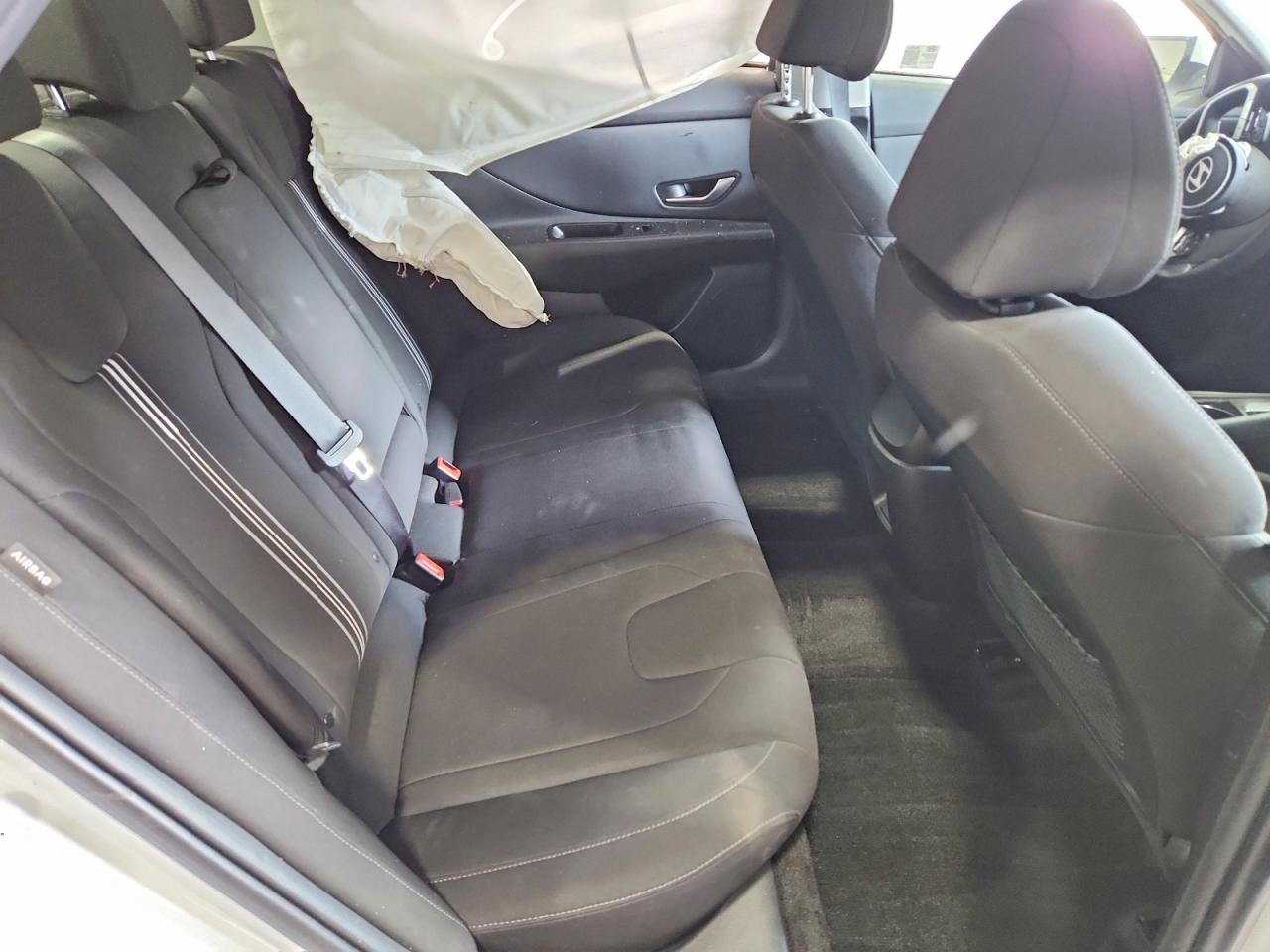 2024 HYUNDAI ELANTRA SEL w/ Convenience Pkg
