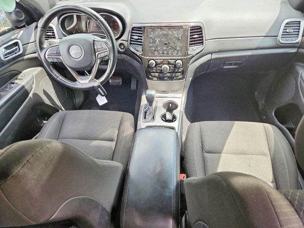 2020 JEEP GRAND CHEROKEE LAREDO 4X4