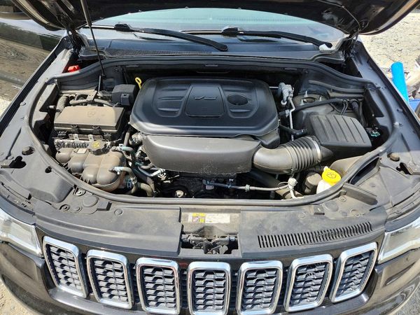 2020 JEEP GRAND CHEROKEE LAREDO 4X4
