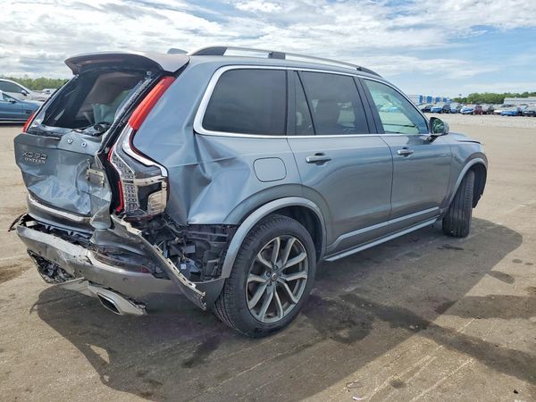 2018 VOLVO XC90