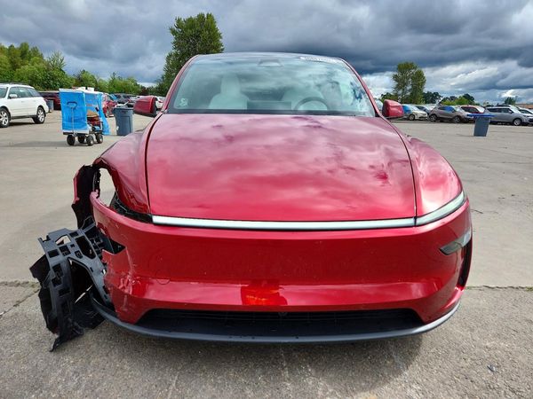 2026 TESLA MODEL Y