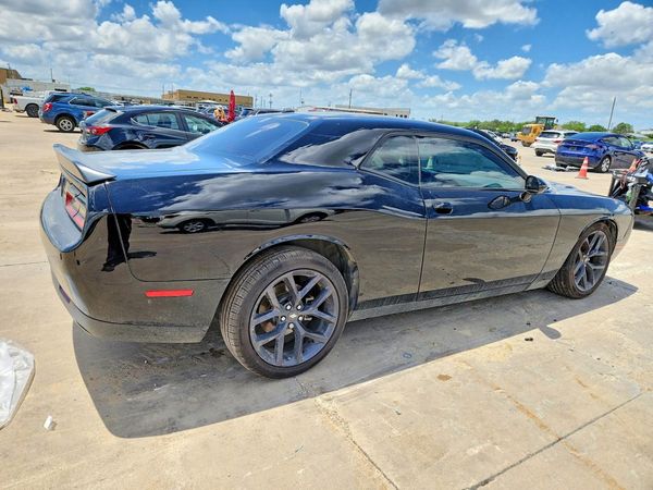 2020 DODGE CHALLENGER SXT